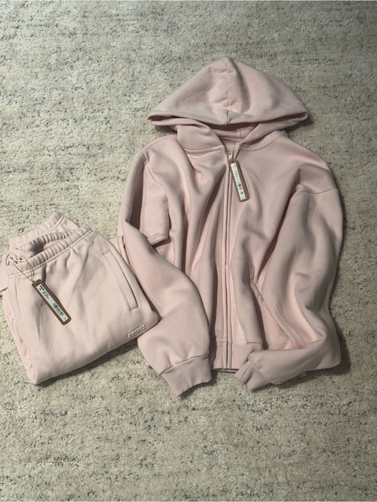 SKIMS Tops - SKIMS Barely Pink Zip Hoodie & Jogger Set